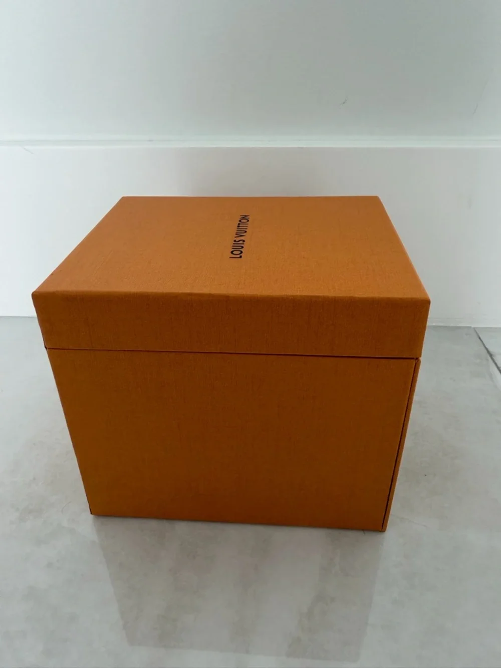 Louis Vuitton Montre Quartz Watch Box Outer Box Booklets & RARE USB Memory Card